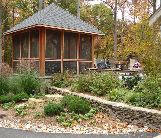 Screened Porch with Landscaping (img_14)